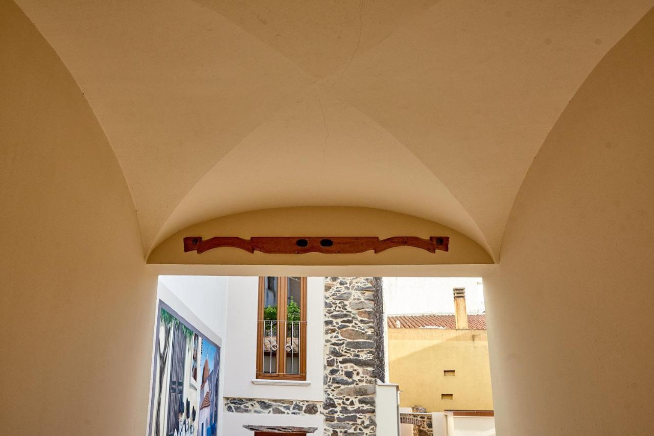 Casa Masuri, nel cuore di Dorgali Esterno foto