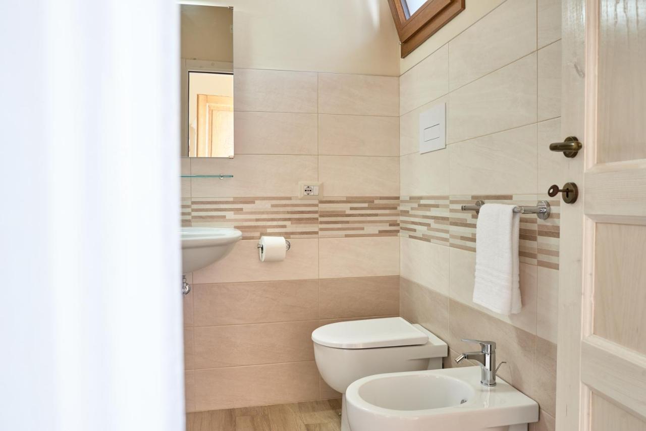 Casa Masuri, nel cuore di Dorgali Esterno foto